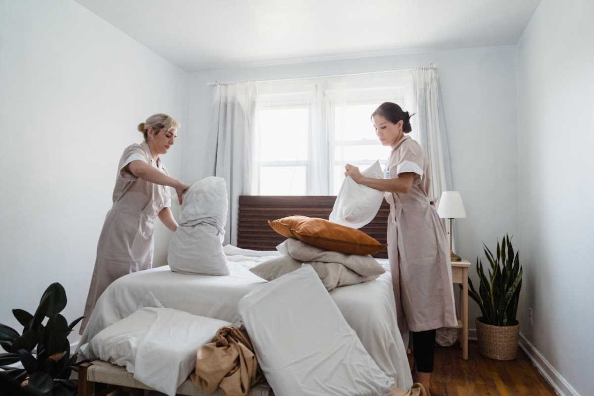 Why You Should Rethink Your Pillowcase Material